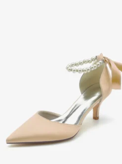 Chaussures de mariage Escarpins de mariée Soie et satin Bout pointu Perles