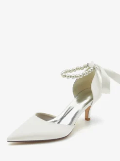 Chaussures de mariage Escarpins de mariée Soie et satin Bout pointu Perles