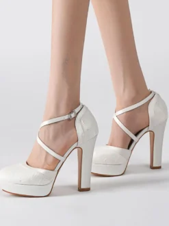 Chaussures de mariage Escarpins de mariée à bout rond brodés