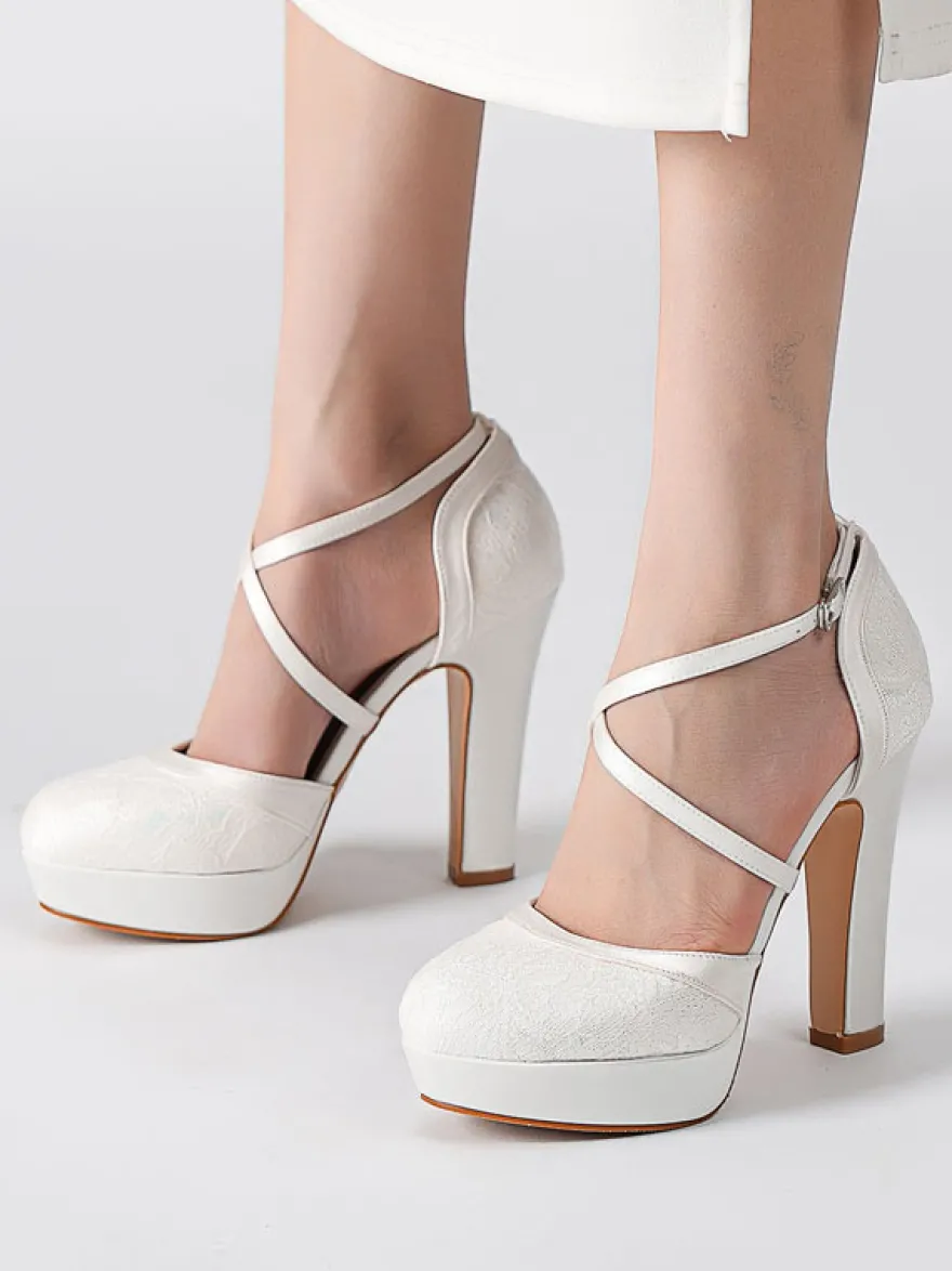 Chaussures de mariage Escarpins de mariée à bout rond brodés