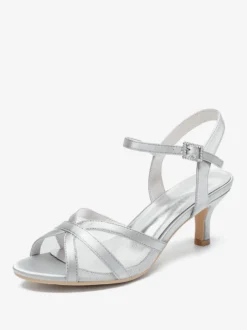 Chaussures de mariage ivoire en satin et maille à bout ouvert talon chaton chaussures d'invité de mariage