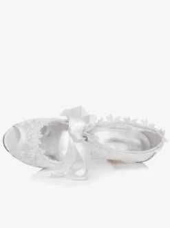 Chaussures de mariée à talons en dentelle blanc avec ruban Mary Janes