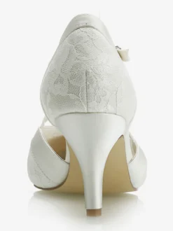 Chaussures De Mariée Vintage Dentelle Chaussures Chaton Talon Bout Pointu T Type Boucle Détail Chaussures De Mariage Rétro