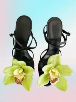 Chaussures de soirée en satin pour femmes bout ouvert détails floraux talons hauts
