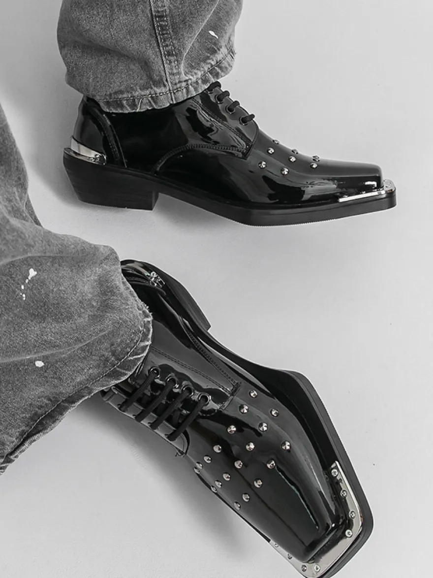 Chaussures de soirée noires pour hommes bout carré lacets et perles