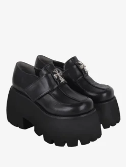 Chaussures gothiques Lolita avec croix noire détails en métal bout rond chaussures Lolita en cuir PU