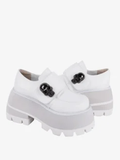 Chaussures gothiques Lolita avec détails en métal et squelette blanc chaussures Lolita en cuir PU à bout rond