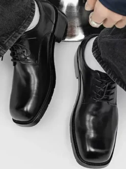 Chaussures habillées noires à bout carré et lacets chaussures de soirée