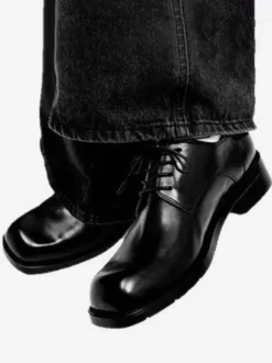 Chaussures habillées noires à bout carré et lacets chaussures de soirée