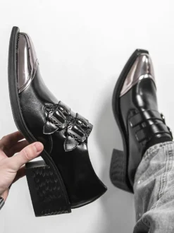 Chaussures habillées noires pour hommes à talon épais et boucle décorative à enfiler