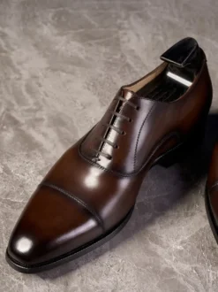Chaussures habillées pour homme chaussures de mariage formelles en cuir à bout carré de qualité