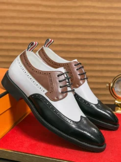 Chaussures habillées pour hommes bout rond talons bas couleurs contrastées derbies