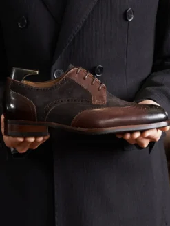 Chaussures habillées pour hommes Chaussures de mariage formelles en cuir à bout rond de qualité