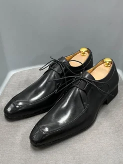 Chaussures habillées pour hommes modernes à bout rond en cuir de vache