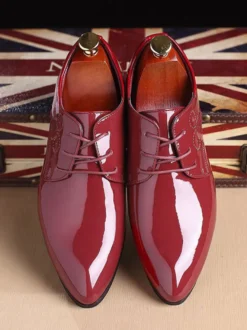 Chaussures habillées pour hommes chaussures derby à lacets et bout pointu en cuir synthétique chaussures basses et formelles résistantes à talons carrés