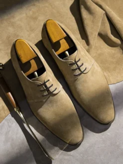 Chaussures habillées pour hommes modernes en cuir à bout rond