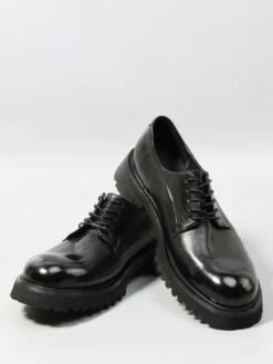 Chaussures noires décontractées en cuir véritable bout rond à lacets