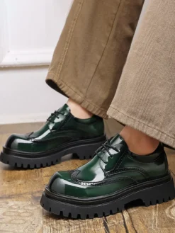 Chaussures Oxford noires pour hommes bout rond lacets décontractées