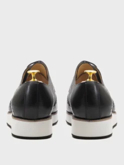 Chaussures Richelieu pour hommes bout rond en cuir véritable à lacets.