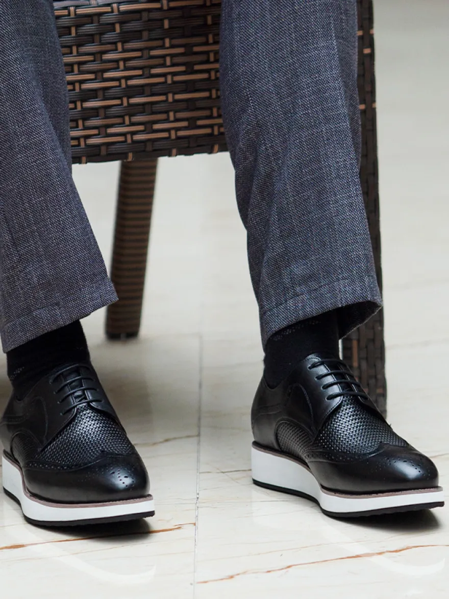 Chaussures Richelieu pour hommes bout rond en cuir véritable à lacets.