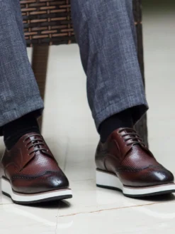 Chaussures Richelieu pour hommes bout rond en cuir véritable à lacets.