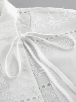 Chemise blanche à lacets pour femme col montant manches 3/4 style décontracté