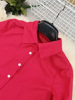 Chemise fuchsia oversize à boutons pour femme coupe ample manches longues ourlet arrondi blouse décontractée