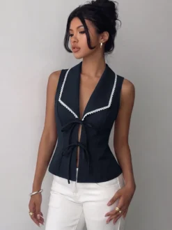 Chemise pour femme bleu foncé à blocs de couleur col rabattu lacé débardeur sexy