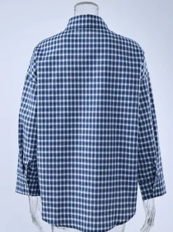 Chemise vintage bleue à carreaux vichy oversize manches longues boutonnée