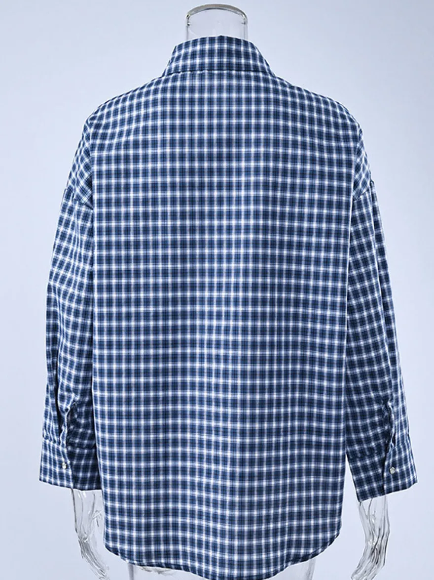 Chemise vintage bleue à carreaux vichy oversize manches longues boutonnée