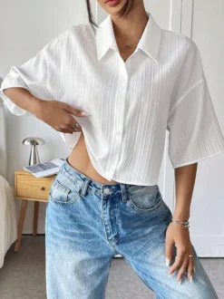 Chemisier blanc pour femme col rabattu boutons chics manches courtes