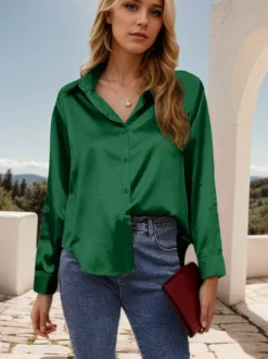 Chemisier en satin à manches longues et col à revers boutonné couleur unie ample et élégant pour femme