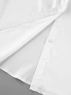 Chemisier élégant à manches cloche en satin pour femme - Blanc soyeux poignets évasés fermeture boutonnée - Printemps 2026