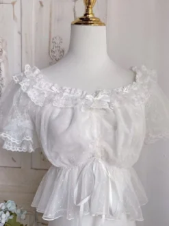 Chemisiers Lolita doux blancs à manches courtes et volants nœuds haut Lolita en dentelle