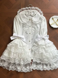 Chemisiers Lolita doux hauts Lolita blancs à manches longues et nœuds en dentelle chemise Lolita