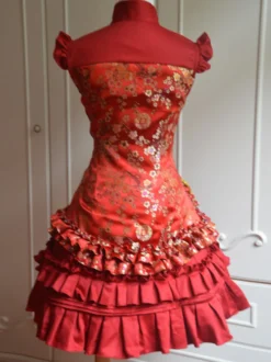 Classique Satin Rouge Qi Robe Lolita charmante jacquard avec volant vertical douse Déguisements Halloween