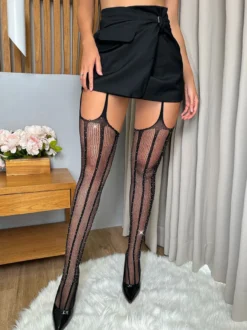 Collants à jarretières noirs à rayures verticales et strass bas transparents sans entrejambe en maille.