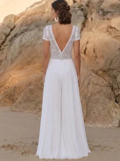 Combinaison de mariée en dentelle combinaison longue en dentelle décolleté travaillé manches courtes taille naturelle couleur ivoire