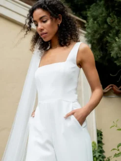 Combinaison de mariée en polyester et dentelle longueur au sol deux pièces décolleté illusion manches courtes taille naturelle blanc