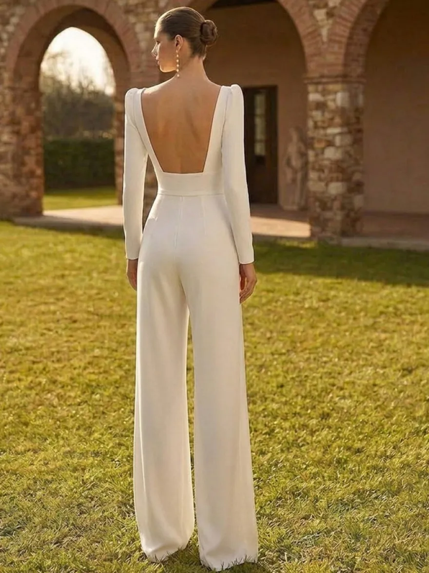 Combinaison de mariée 2 pièces en crêpe stretch avec nœuds et traîne col carré manches longues taille naturelle couleur ivoire