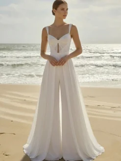 Combinaison de mariée 2 pièces en mousseline plissée avec traîne décolleté cœur sans manches taille naturelle couleur ivoire