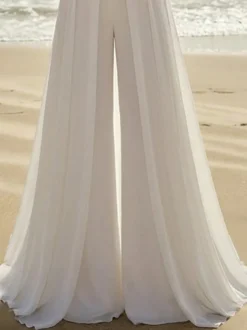 Combinaison de mariée 2 pièces en mousseline plissée avec traîne décolleté cœur sans manches taille naturelle couleur ivoire