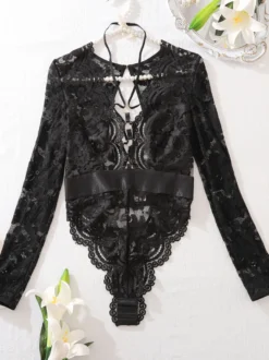 Combinaison sexy en dentelle noire