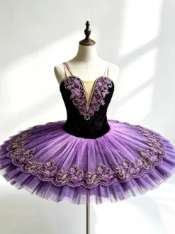 Costume de danse classique violet pour fille robe de ballerine brodée en polyester.