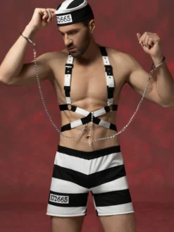 Costume de prisonnier pour homme : ensemble short harnais rayé et chapeau à chaîne tenue d'Halloween ou de boîte de nuit