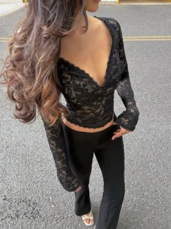 Crop top en dentelle florale pour femme - Noir sexy col en V manches longues - Tenue de soirée printanière 2026