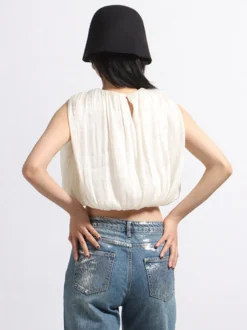 Crop top femme abricot à col bijou chic plissé sans manches