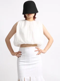 Crop top femme abricot à col bijou chic plissé sans manches