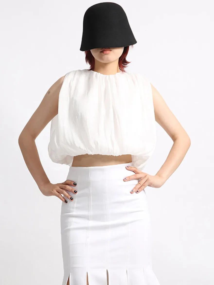 Crop top femme abricot à col bijou chic plissé sans manches