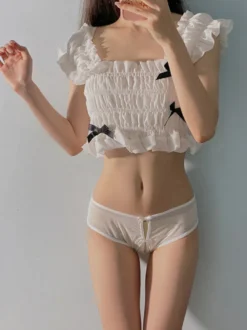 Culotte hipster taille basse en maille transparente brodée de papillons